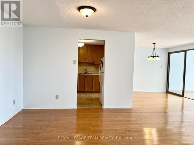 Photo du bâtiment - 960 Teron Rd