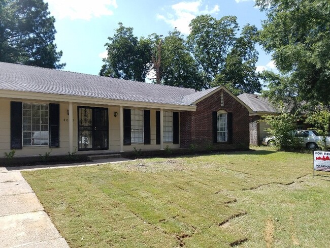 Building Photo - 4871 Summerlane Ave