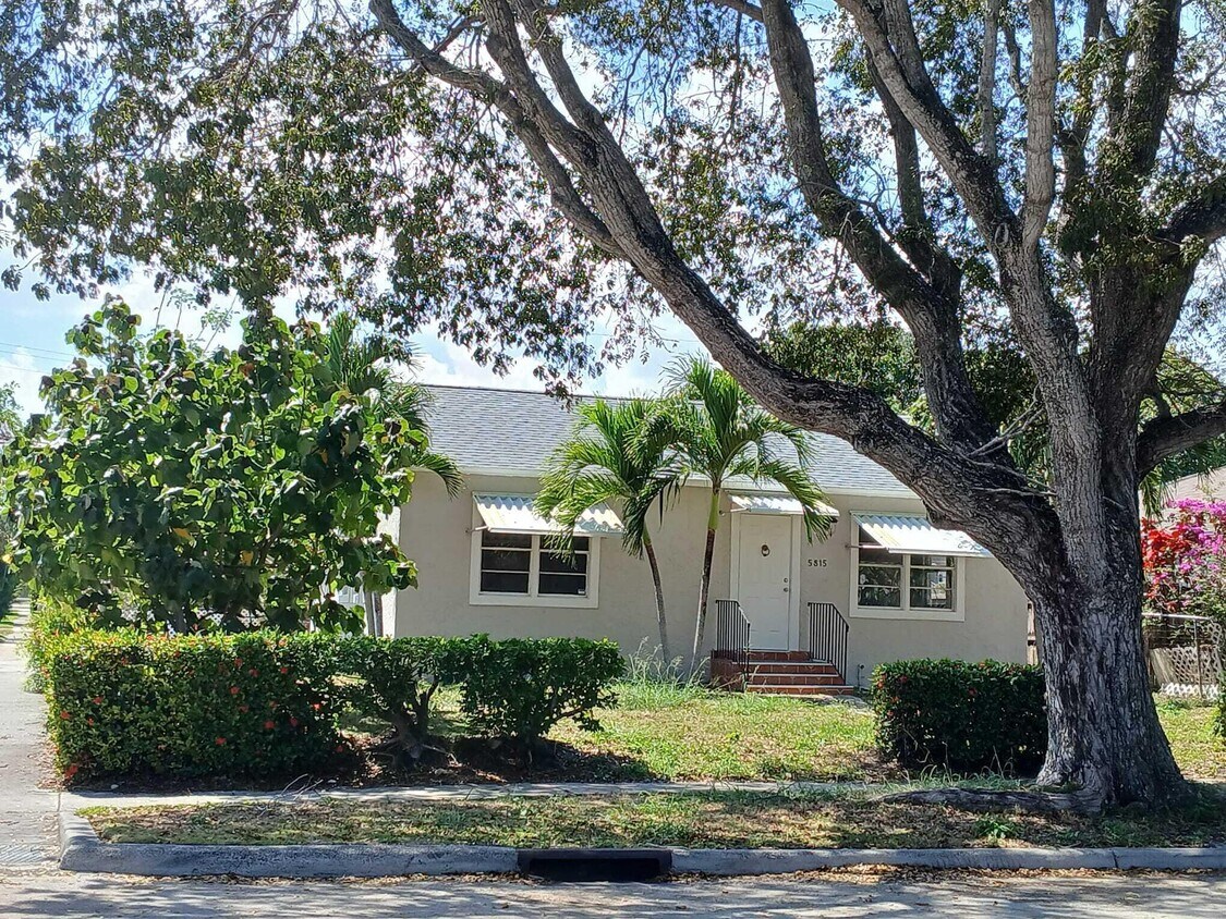 Primary Photo - 5815 Garden Ave