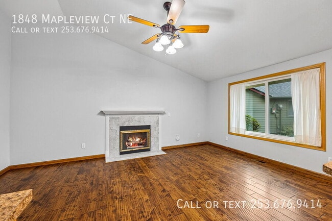 Building Photo - 1848 Mapleview Ct NE