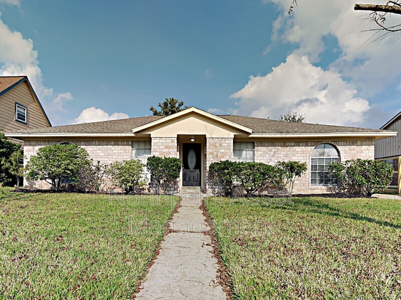 Primary Photo - 11922 Monticeto Ln