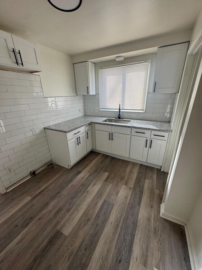 Foto del edificio - 18405 Archdale St