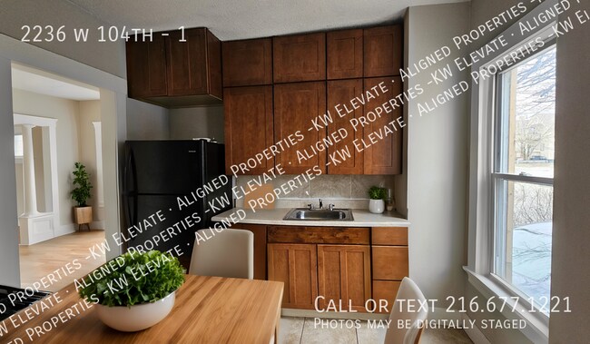 Foto del edificio - 2236 W 104th St