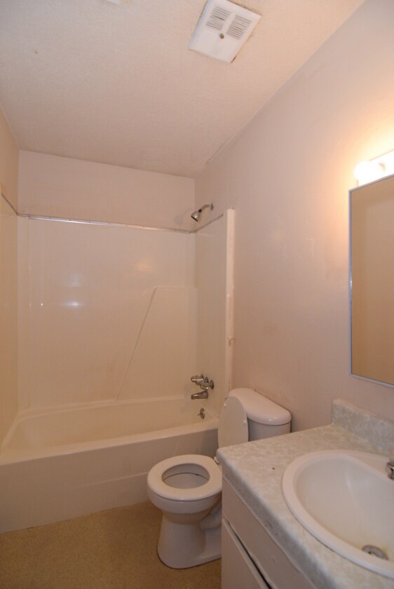 Foto del edificio - 2311 Walden Dr