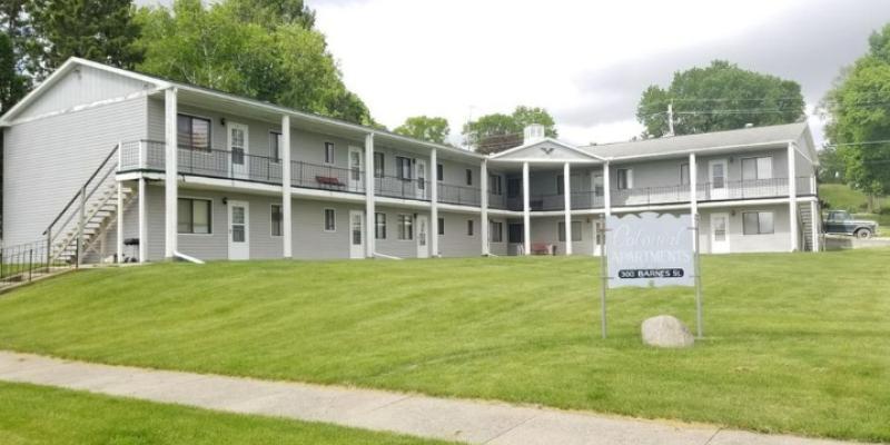 Primary Photo - Colonial Apartments