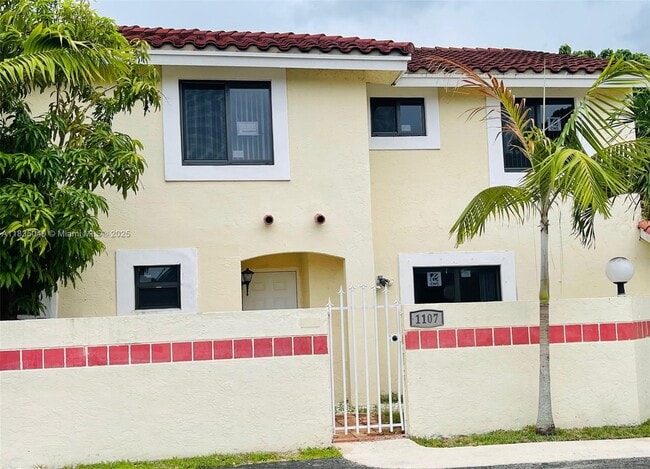 Building Photo - 1107 San Remo Cir