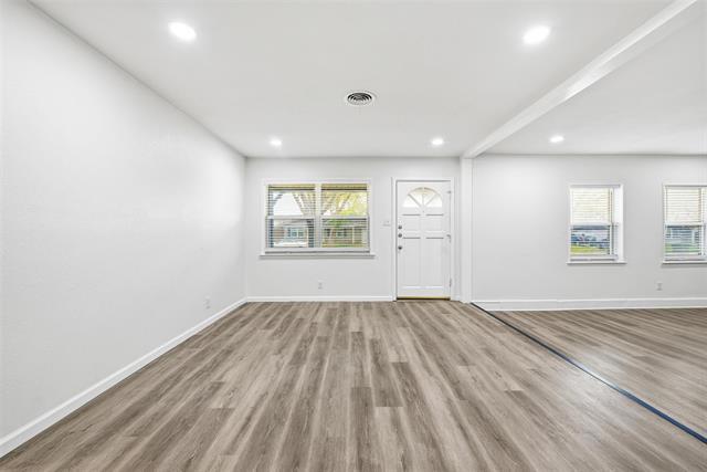 Foto del edificio - 700 W Cedar St