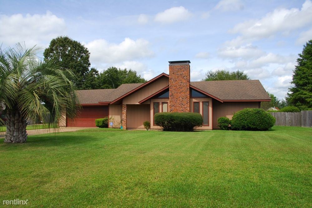 Primary Photo - 3 br, 2 bath House - 117 Reservation Dr