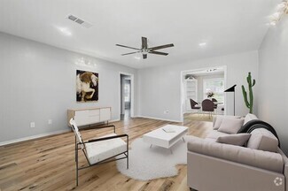 Building Photo - 2104 W Lotus Ave