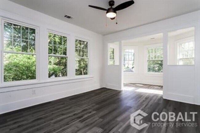Foto del edificio - 678 Moreland Ave NE