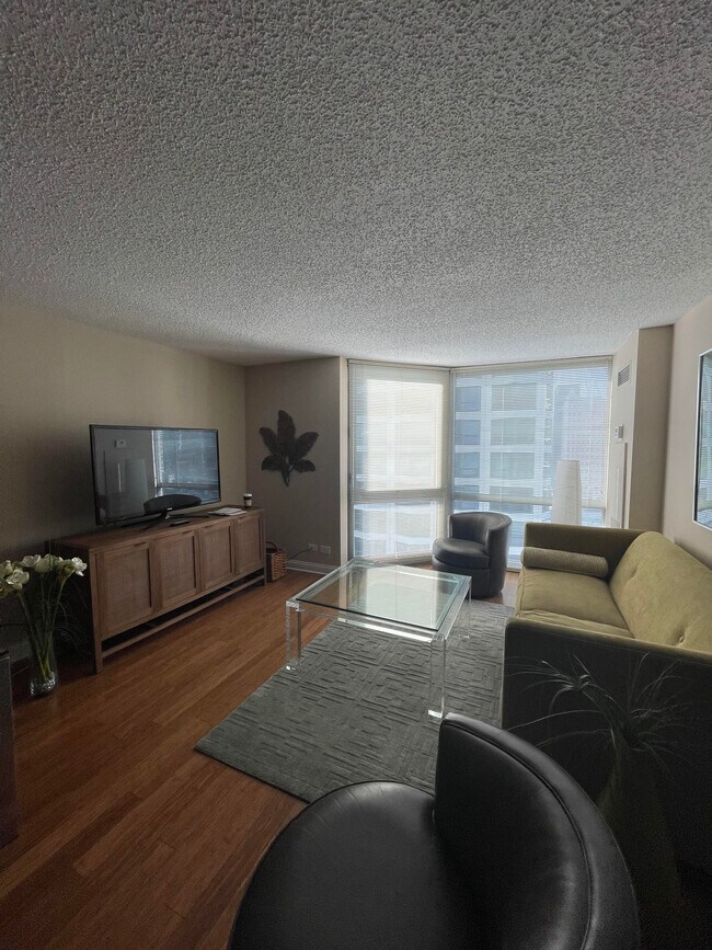 Foto del edificio - 195 N Harbor Dr