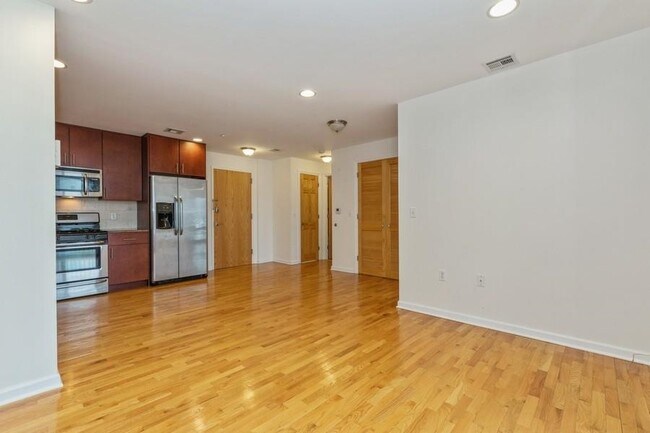 Foto del edificio - 17 Meadow Rd