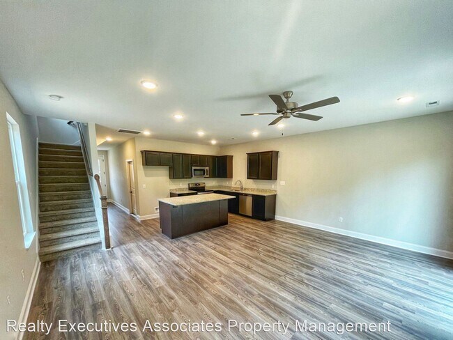 Building Photo - 3 br, 2 bath House - 4821 Moon Lake Lane
