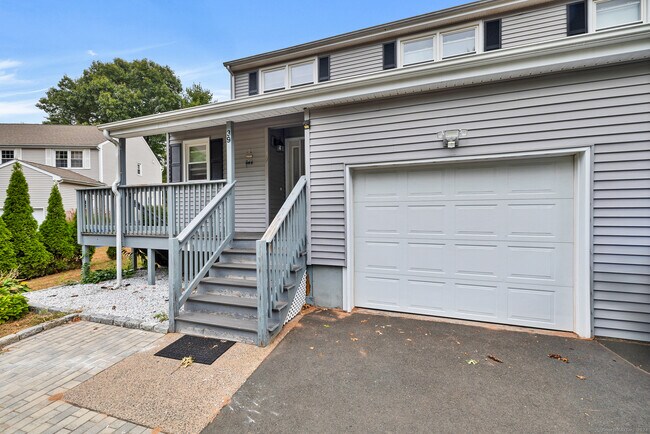 Building Photo - 39 Norman Dr