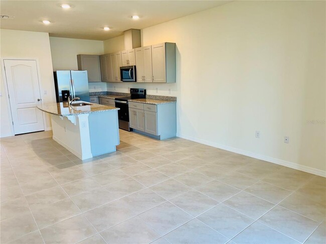 Building Photo - 1492 Isleta Lp