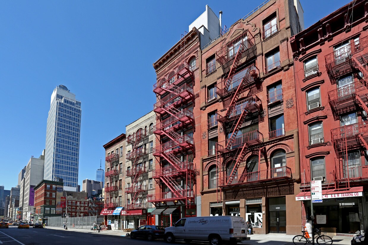 Building Photo - 180 Lafayette St