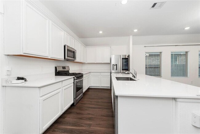 Foto del edificio - 17006 Strathwood Oaks Trl