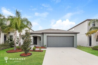 Building Photo - 14810 Crescent Rock Dr