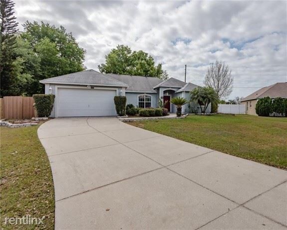 Foto del edificio - 10816 Crescent Ridge Loop