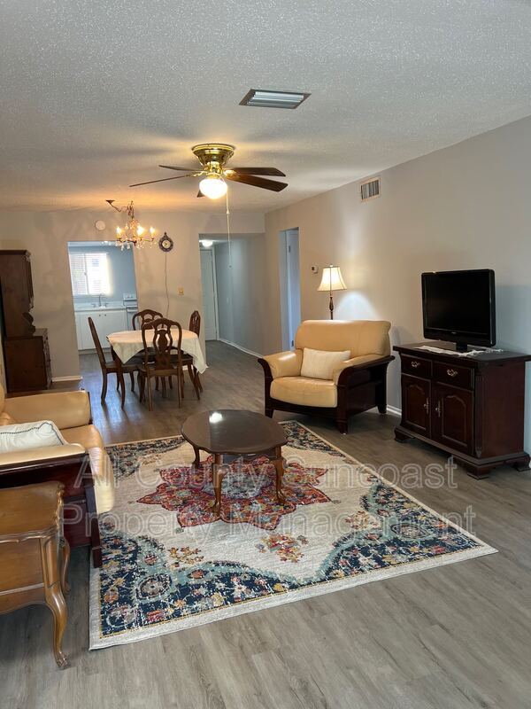 Foto del edificio - 4102 Heron Way