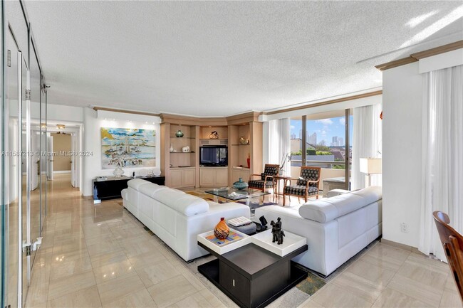 Foto del edificio - 19667 Turnberry Way