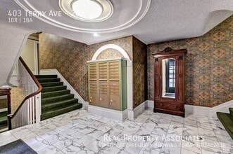 403 Terry Ave