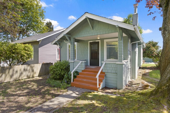Building Photo - 5442 35th Ave SW