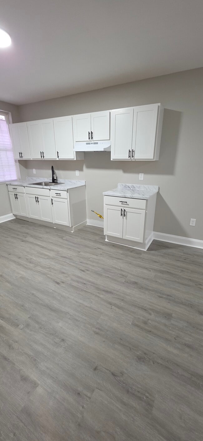 Foto del edificio - 2125 E Oliver St