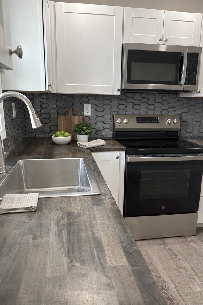 Foto del edificio - 3140 Springmill West Rd