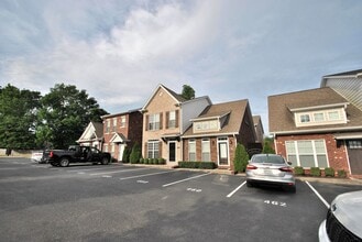 Building Photo - 458 S Old Kentucky Rd