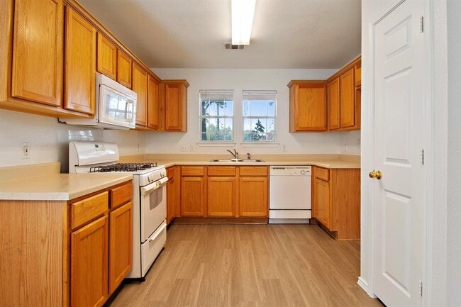 Building Photo - 2733 Crimson Sky Ct