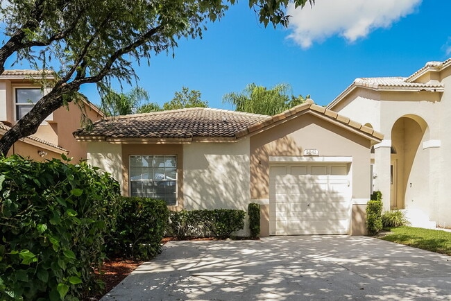 Building Photo - 5841 Eagle Cay Ln