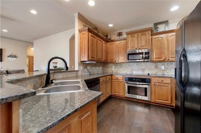 Foto del edificio - 4902 SW Golden Eagle Ave