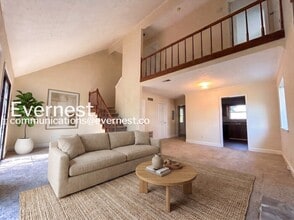 Building Photo - 1174 Ridgecrest Ln SE