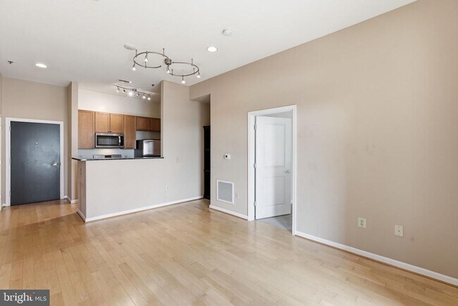 Foto del edificio - 309 Holland Ln