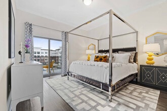 B2-Indulgence-Master Bedroom - The Towers at Mercer Crossing