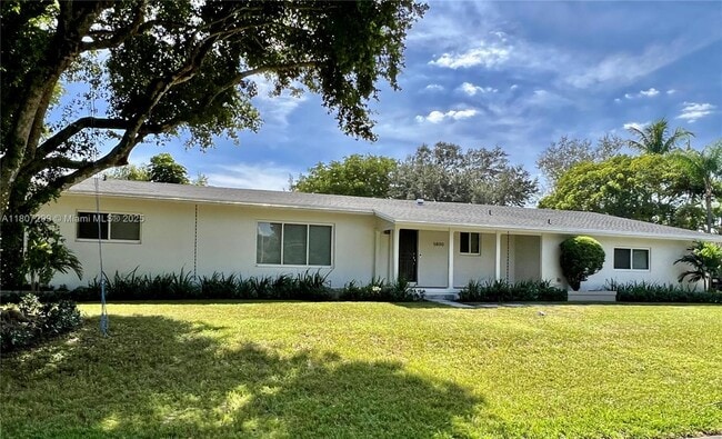 Building Photo - 5800 SW 100th St