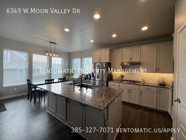 Foto del edificio - 6349 W Moon Vly Dr