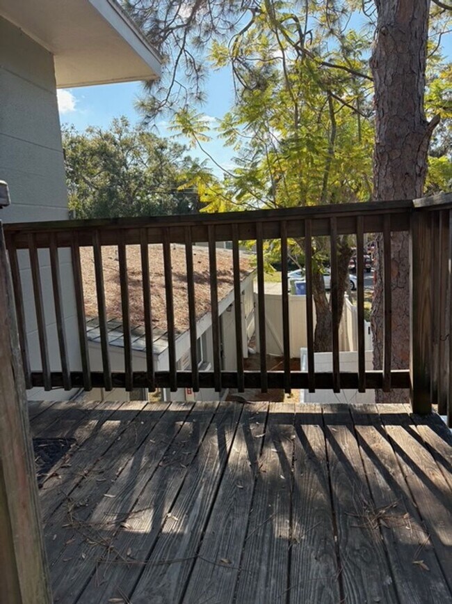 Building Photo - 1418 19th St W