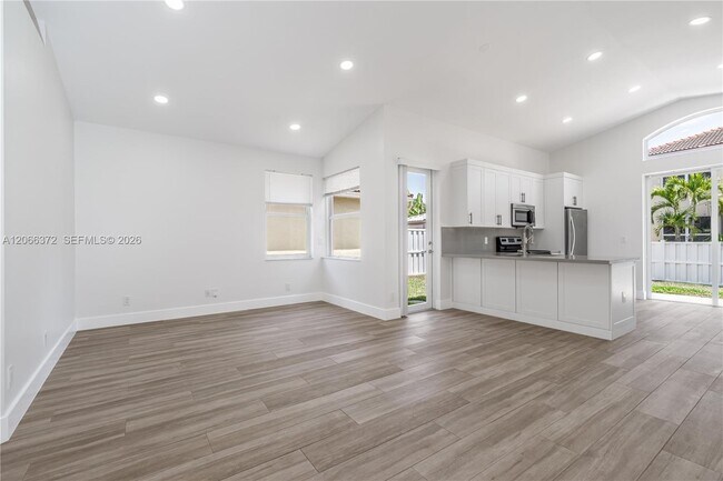 Foto del edificio - 15130 SW 49th Ct