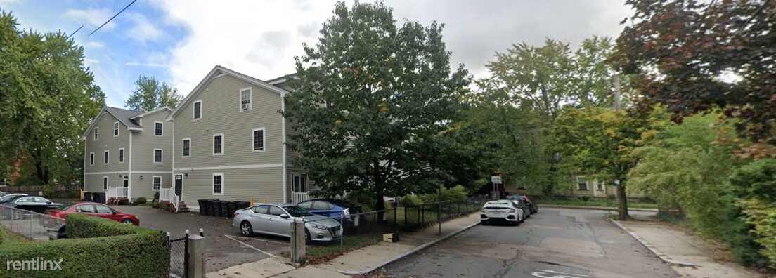 Building Photo - 5 br, 2.5 bath Townhome - 36 Raymond St # ...