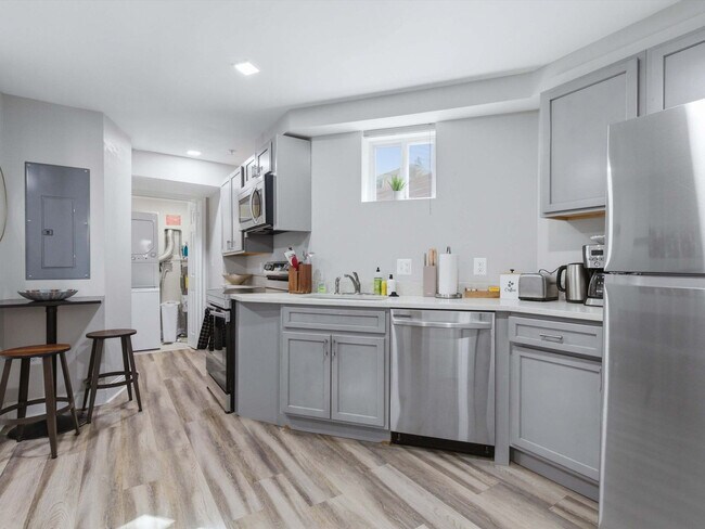 Foto del edificio - 133 7th St SE