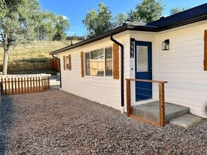 Building Photo - 220 W Ramona Ave