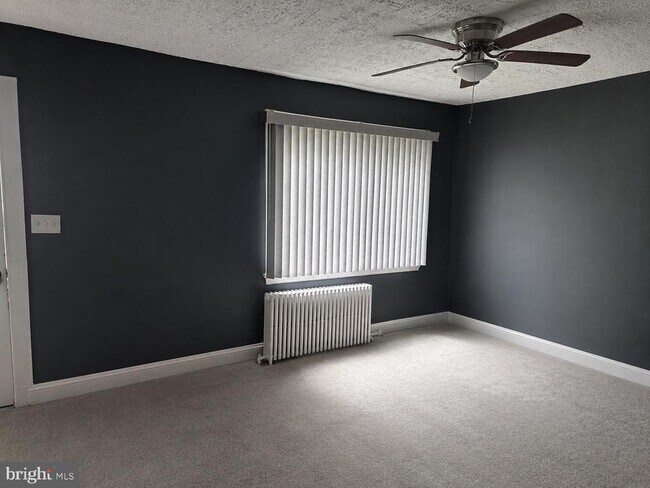 Foto del edificio - 4212 Clay St NE