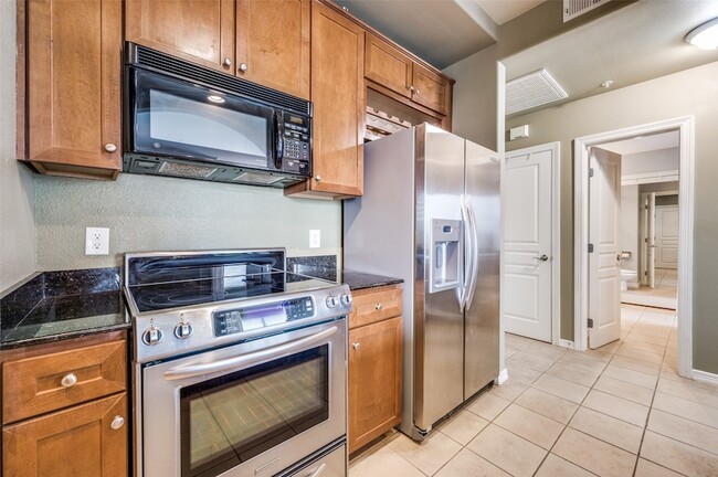 Building Photo - 330 Las Colinas Blvd E