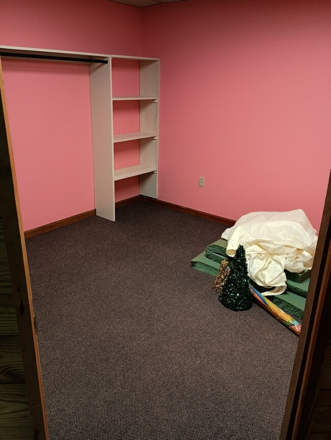 Foto del edificio - 4689 Morgantown Rd
