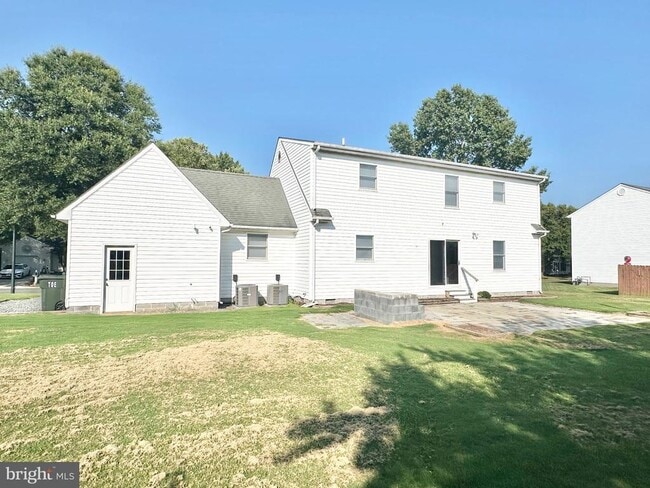 Building Photo - 8337 Colony Cir