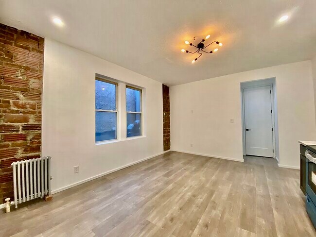 Foto del edificio - 418 Central Ave