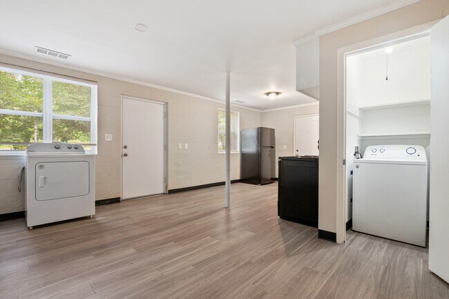 Plano de planta - 2211 Morehead Ave