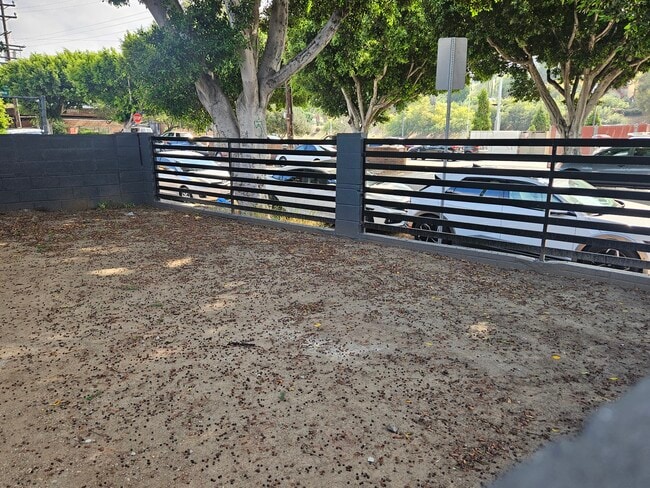 Building Photo - 3601 Verdugo Rd